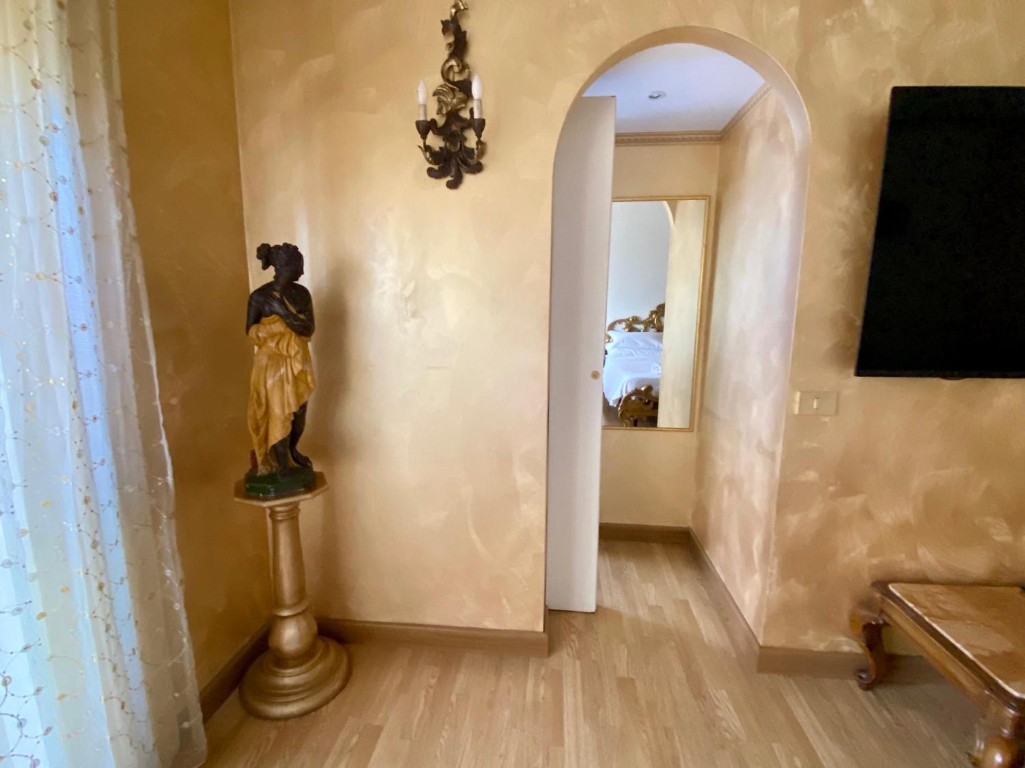 Domus Romana Esterno foto